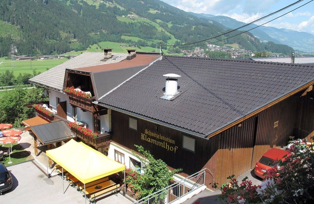 Angenehme Wohnung in einem Ferienhaus für 7 Leute mit W-LAN, TV, Terrasse und Parkplatz