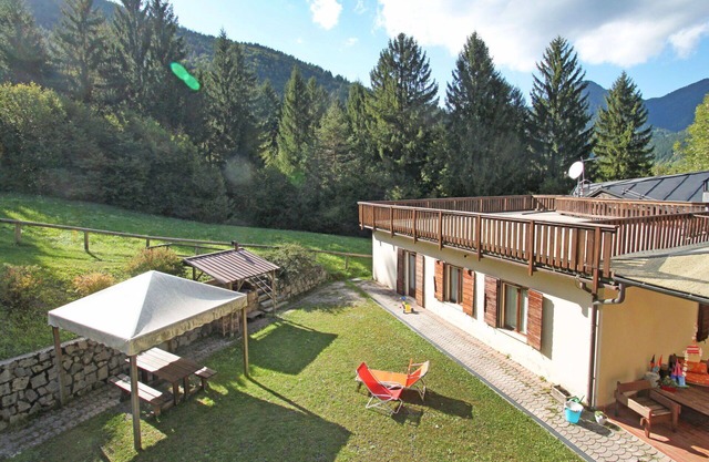 Gemütliche Wohnung mit W-LAN, Pool, TV, Terrasse, Haustiere erlaubt, Parkplatz, bei Riva Del Garda