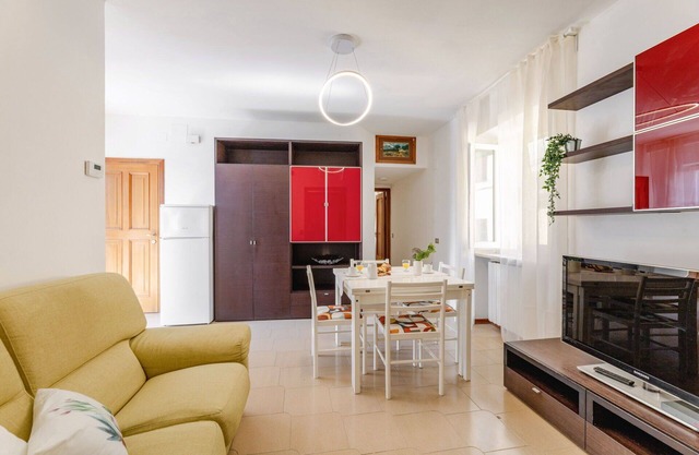Gemütliche Wohnung mit Klimaanlage, W-LAN, TV, Terrasse und Panoramablick, bei Porto Recanati