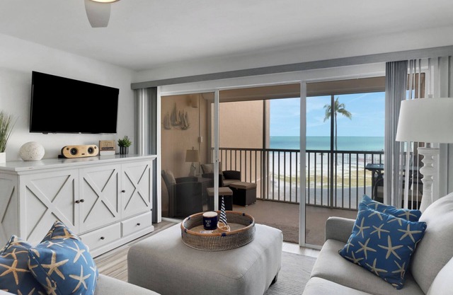 Nice BEACH CONDO in charming Bonita Springs