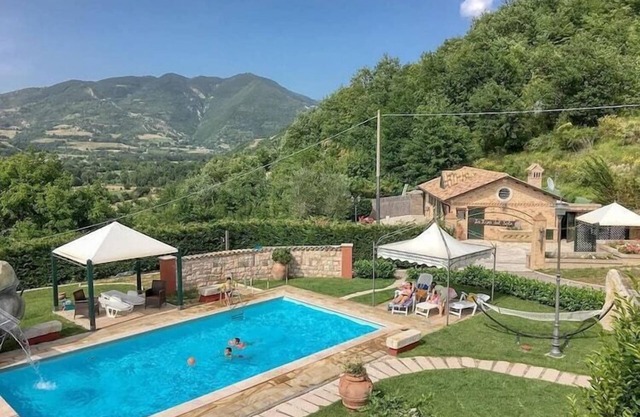 Hütte in Cagli nahe Urbino und Strand