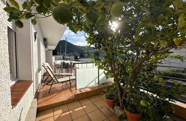 Schöne Wohnung in Strandnähe, Terrasse AV-04