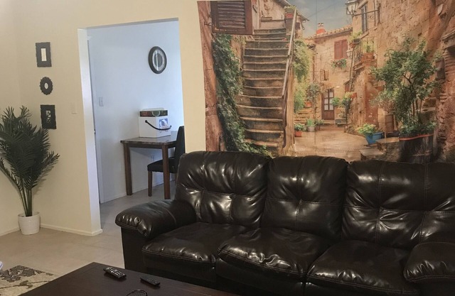 Schönes Zuhause in einer Familiengegend