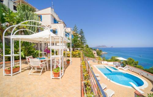 Nice Home In Altavilla Milicia