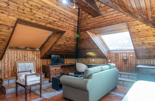 Hermosa casa en Cue con WiFi