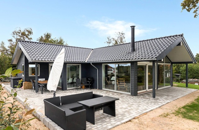 Schönes Haus in Knebel mit Meerblick