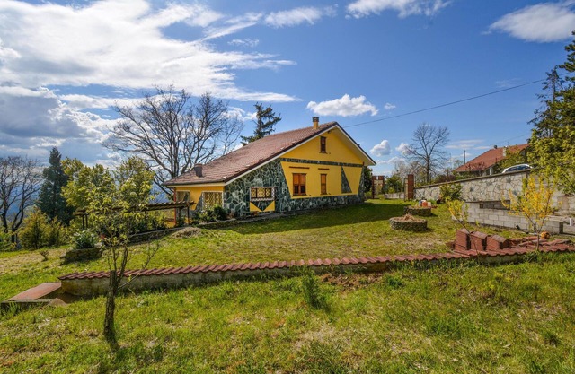 Schönes Haus in Ponzone mit WLAN