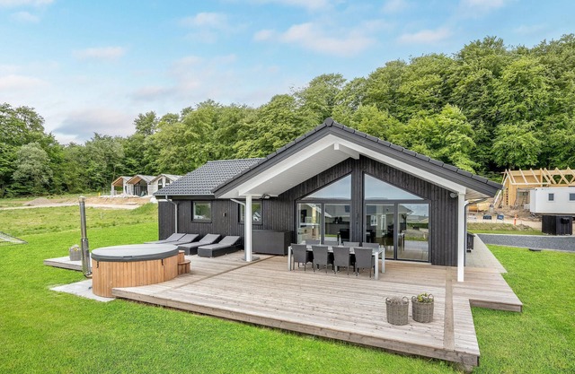 Schönes Haus in Sjølund mit Meerblick