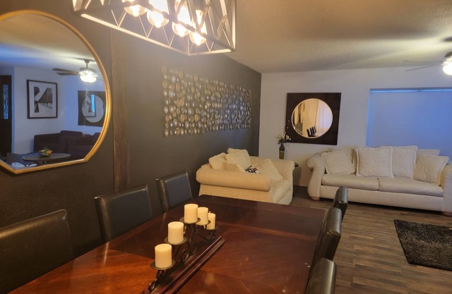 NICE HOUSE NEAR I10 4 BEDROOMS 9PPL