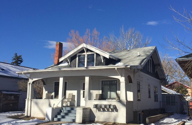 Nice large home to enjoy close to University and center of town