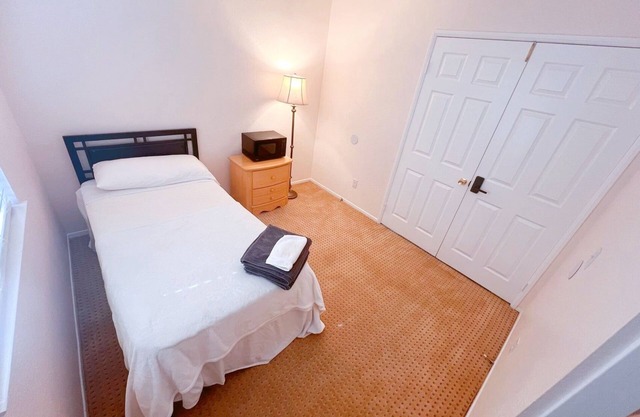 Nice Private Room1 Riverside
