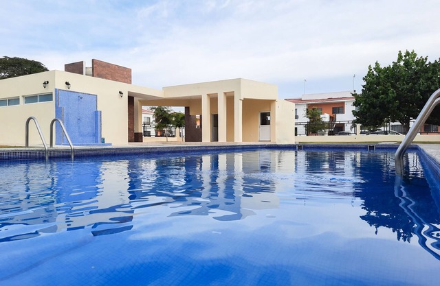 Nice & safe 2 bedrooms Condo only 15 min from Marina Vallarta & Beach