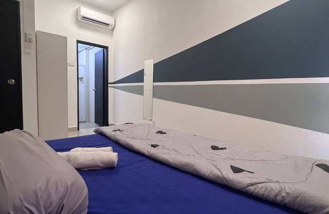 Nice view unit with 3 bedrooms and 2 bathrooms