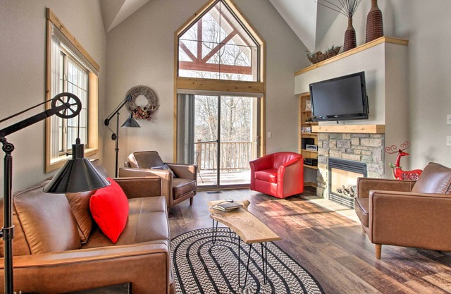NEW! Nisswa Resort Townhome w/ Private Boat Slip!