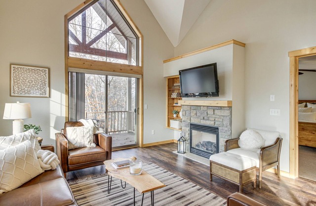 Nisswa Townhome w/ Boat Slip + Gull Lake Access!