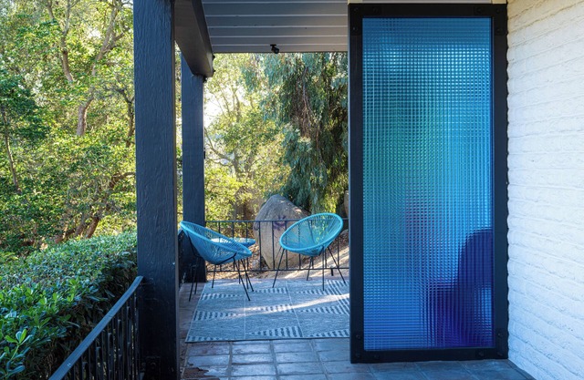 Nite Owl Hideaway - Mid-Century Modern/60s/70s Themed Creative Retreat Space.