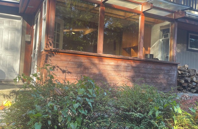 nNested in beautiful south facing garden studio available for rent