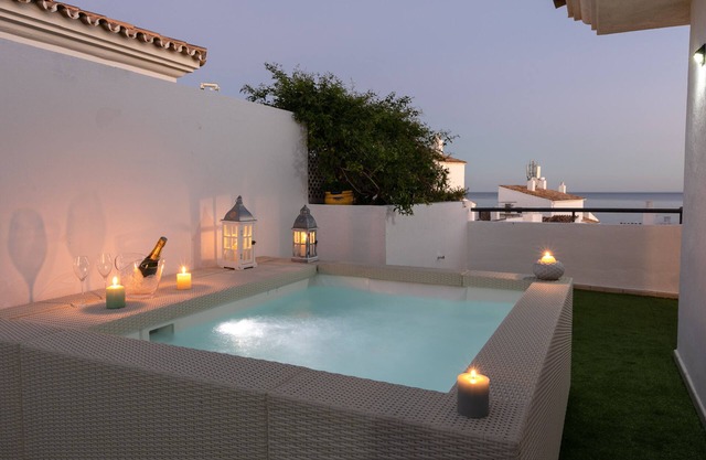 N�� 1 in Puerto Banús, Duplex-Penthouse mit Meerblick und privatem Pool