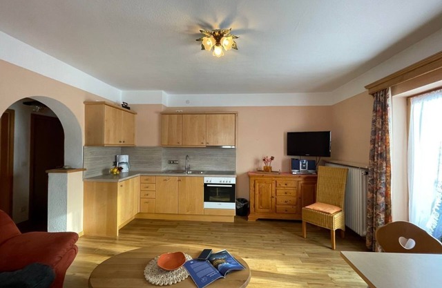 Nr. 1 "Karwendelblick" Fewo, 1 Schlafr., Du,WC - "Beim Henser", Ferienwohnung