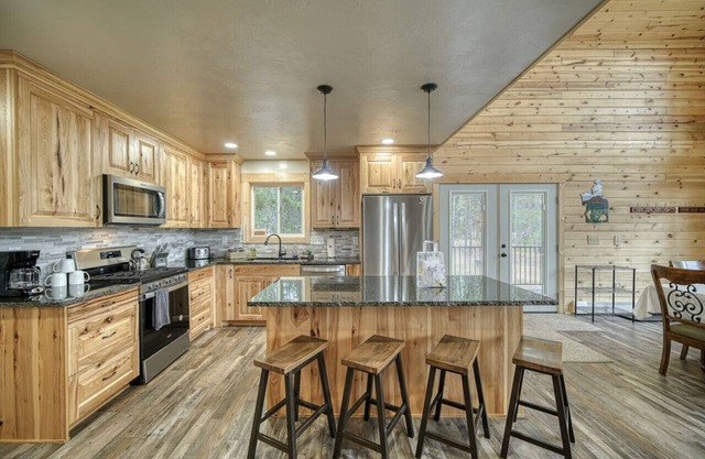NO CLEANING FEE|Trailer Parking|Kid's Kitchen