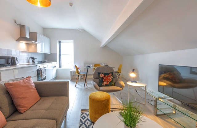 Flat5 Fulwood Heights-Superior-Apartment-Eigenes Badezimmer
