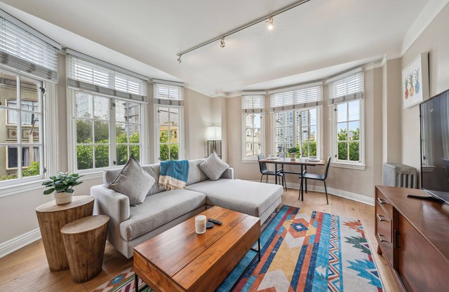 Nob Hill 1 BR w/ Office by Anyplace - 11649
