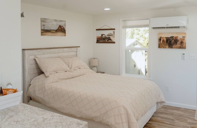 Noelle's Nest Close to Everything! Pet Friendly!
