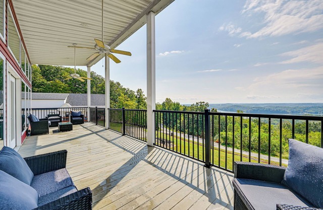 Nolin Lake Home w/ Decks & Fire Pit in Clarkson!
