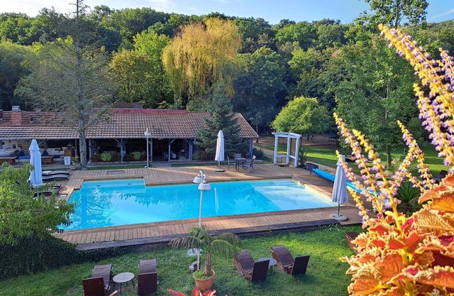 Nomád Hotel & Glamping