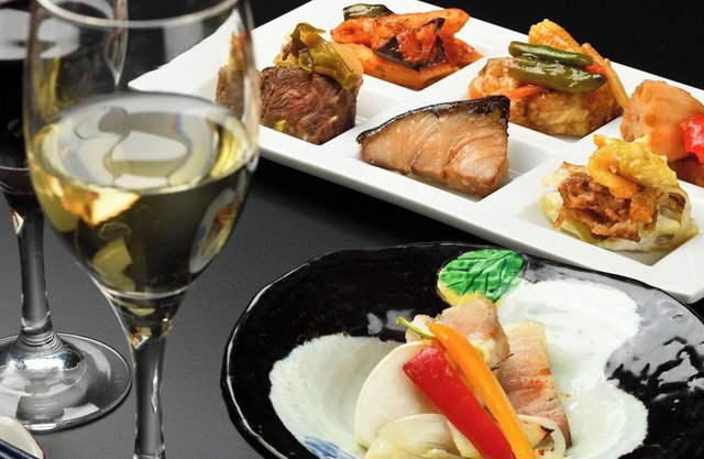 Nonsmoking Japanesestyle Premium Connecting Room | Buffet Plan All Inclusive / Nishitsugarugun Aomori