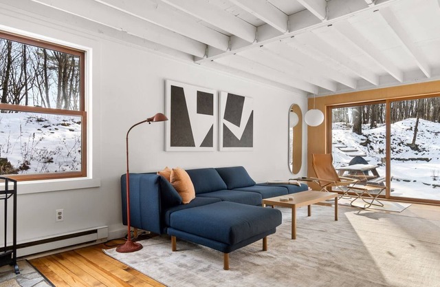 Scandi-style modern cabin in Chatham
