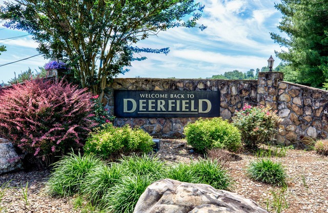 Norris Lakefront Eigentumswohnung in Deerfield Resort