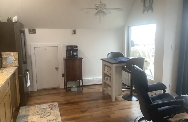 North Beach top floor suite on Kings Highway