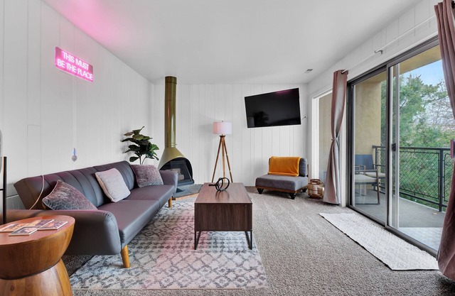 North End Nook in the Heart of Downtown