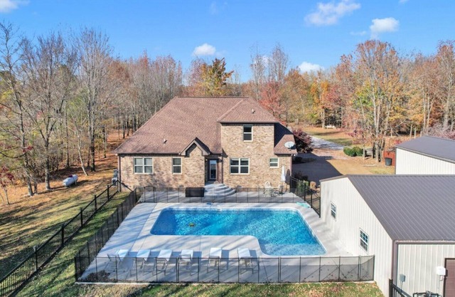 North Nashville Swim and Relax