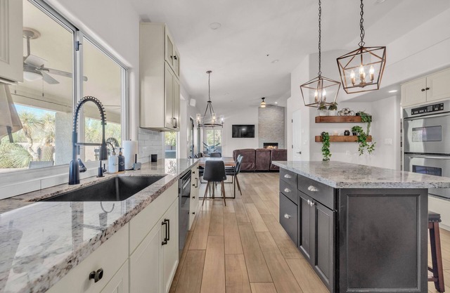 Oasis Escape with Hot Tub and Pool