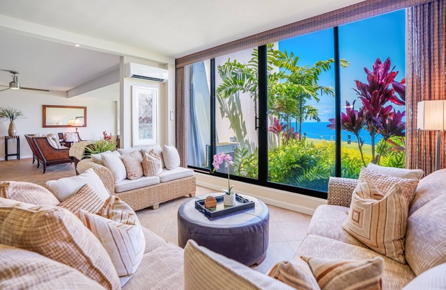 North Shore Oceanfront Condo w/Shared Pool, Tennis, Free WiFi, Private W/D