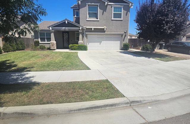 North Visalia Family Getaway – 5BR/3BA, Near Parks & Sequoia NP, Sleeps 12