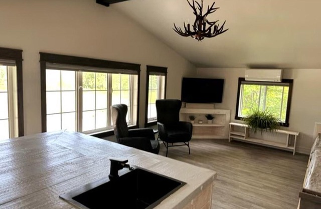 Northern Loft Retreat: Haliburton Haven
