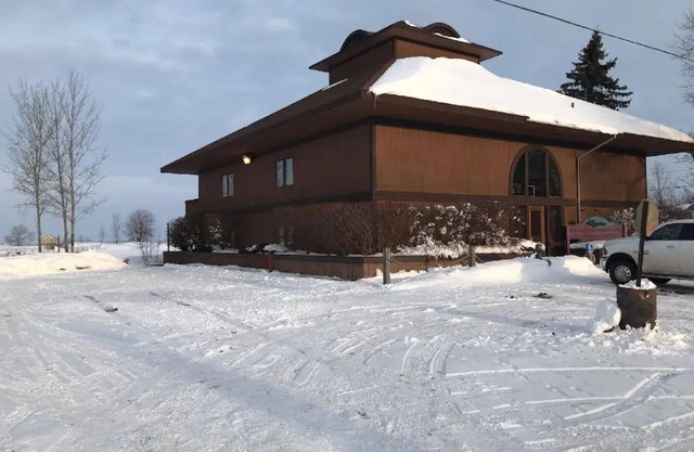 Northern Nights, LLC Great for large group and multi-family stays!