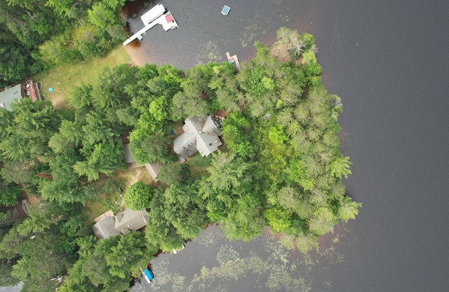 Northouse, Lakefront Home on Laurel Lake