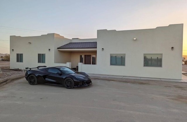 Northshore Casa Grande, lake view, private docks. Add'l rental next door #859877