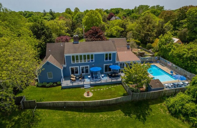 Northside Retreat in Pastoral Area With Private Heated Pool RPAM058