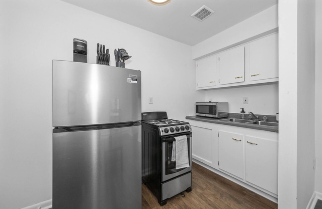 Northside Suites – 4 Chic and Private Apartments Just 10 Minutes from Downtown!