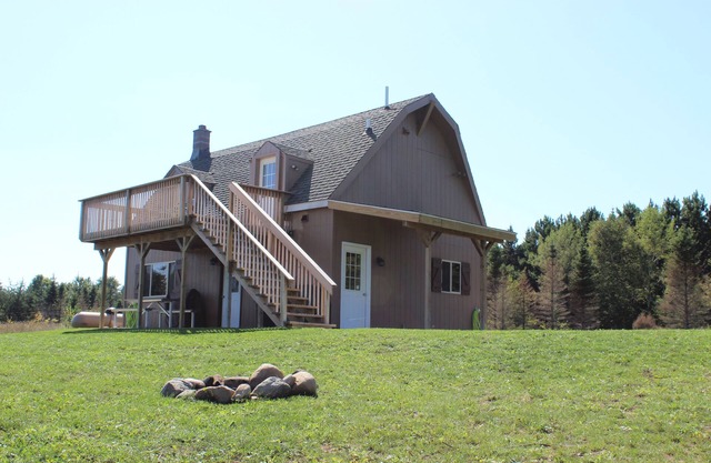 Northwinds Adventures - Neu renovierte Scheune im Herzen des Keweenaw
