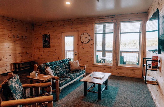 Northwoods Riverbank Sauna Cabin 14A