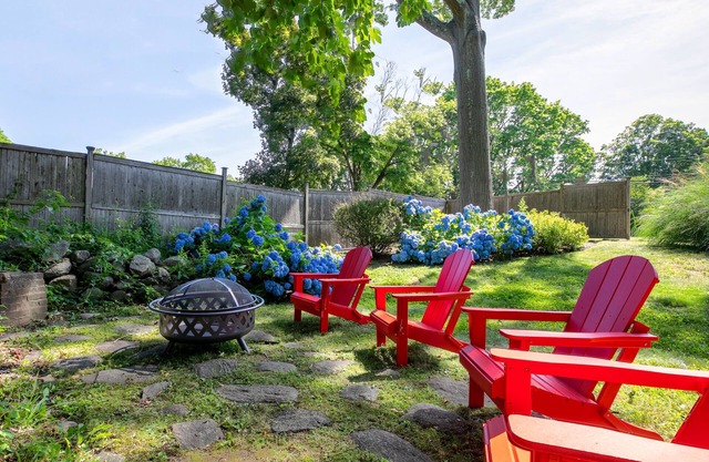 Norwalk/Westport Border, Near Beach, w/Fire Pit, 60 Min to NYC