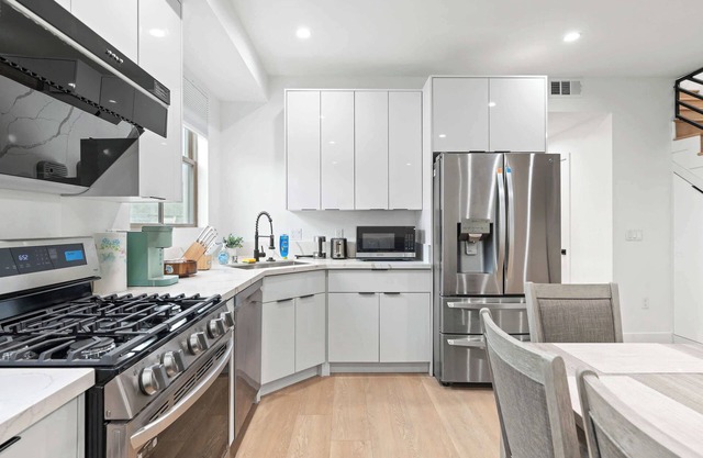 Not affected by the fire/Modern Spacious Home with Parking & Fully Equipped Kitc