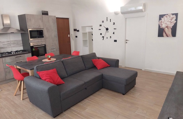 Novi Outlet Apartment