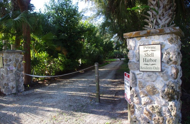 Bringen Sie Ihr Boot zu diesem wunderschönen Strand Sanibel Island nach Hause und genießen Sie den Golf von Mexiko.